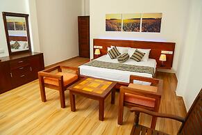 Heaven in Satin Woods Rekawa