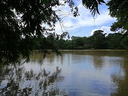 Heaven in Satin Woods Rekawa