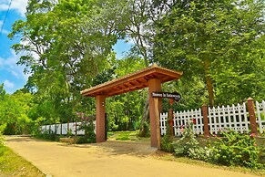 Heaven in Satin Woods Rekawa