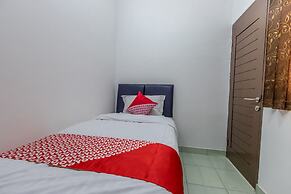 OYO 1082 Kost Arie 1