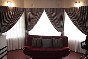 Triple Palms Bed and Breakfast