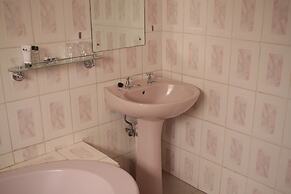 Triple Palms Bed and Breakfast