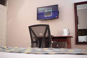 Triple Palms Bed and Breakfast