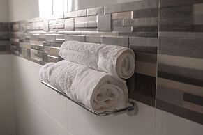 Triple Palms Bed and Breakfast