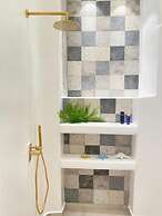 Gerani Deluxe Houses with Sea View