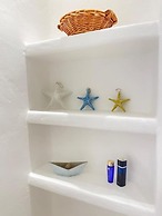 Gerani Deluxe Houses with Sea View