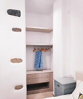 Gerani Deluxe Houses with Sea View