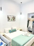 Gerani Deluxe Houses with Sea View