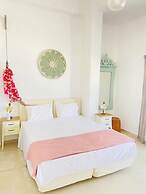 Gerani Deluxe Houses with Sea View