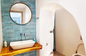 Gerani Deluxe Houses with Sea View