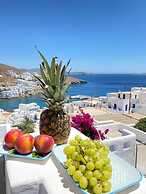 Gerani Deluxe Houses with Sea View