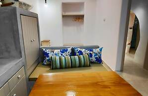 Gerani Deluxe Houses with Sea View