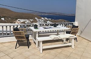 Gerani Deluxe Houses with Sea View 2