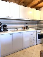 Gerani Deluxe Houses with Sea View 2