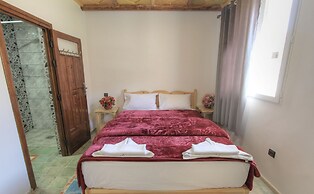 Hotel New Mars Dades