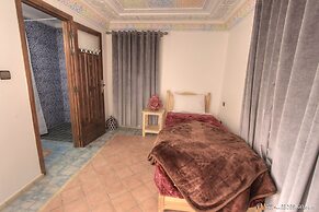 Hotel New Mars Dades