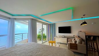 SEAFLATS Iate Plaza Hotel