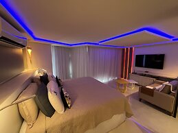 SEAFLATS Iate Plaza Hotel