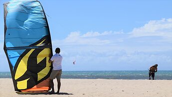 SEAFLATS Iate Plaza Hotel