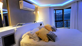 SEAFLATS Iate Plaza Hotel