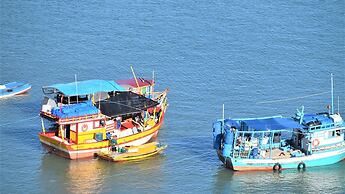 SEAFLATS Iate Plaza Hotel