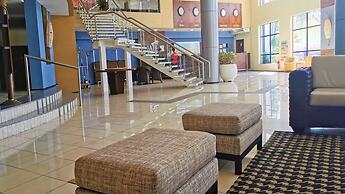 SEAFLATS Iate Plaza Hotel