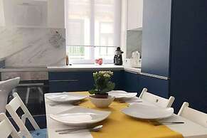 Sunset Central Apartment