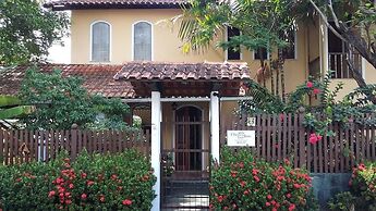 Chez Les Rois Guesthouse