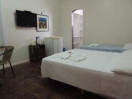 Chez Les Rois Guesthouse