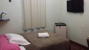 Chez Les Rois Guesthouse