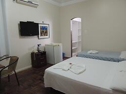 Chez Les Rois Guesthouse