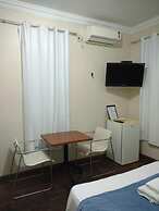 Chez Les Rois Guesthouse