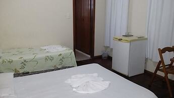 Chez Les Rois Guesthouse