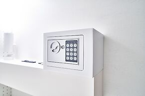 &And Hostel Shinsaibashi East