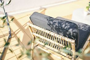 &And Hostel Shinsaibashi East