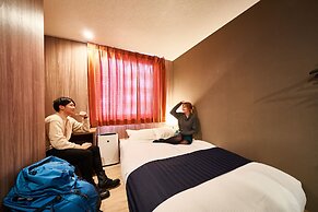 &And Hostel Shinsaibashi East