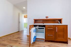 Apartments & Rooms V&M