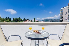 Apartments & Rooms V&M