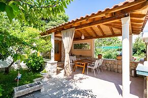 Apartments & Rooms V&M