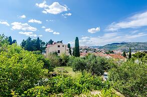 Apartments & Rooms V&M