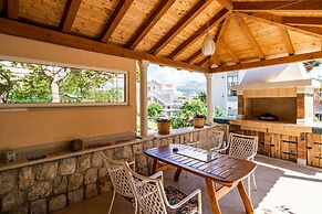 Apartments & Rooms V&M