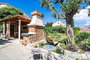 Apartments & Rooms V&M