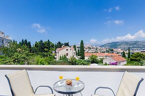 Apartments & Rooms V&M