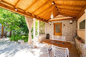 Apartments & Rooms V&M