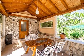 Apartments & Rooms V&M