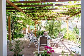 Apartments & Rooms V&M