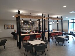 Holiday Inn Kansas City - Northeast by IHG