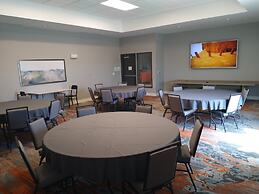 Holiday Inn Kansas City - Northeast by IHG