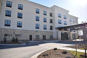 Holiday Inn Kansas City - Northeast by IHG
