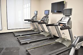 Holiday Inn Kansas City - Northeast by IHG